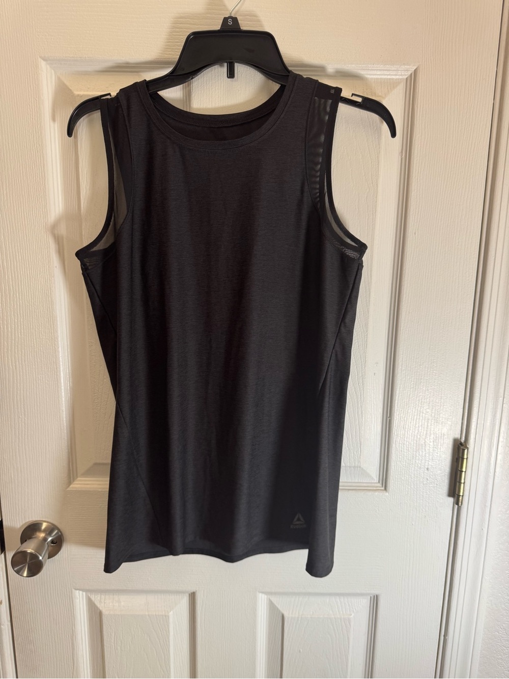 Black Women's Sleeveless Performance Tank
